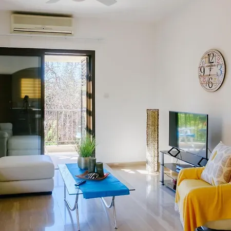 Dalia 4, 2 Bedroom Flat Near The Sea In Kato Paphos-Paphos * Paphos