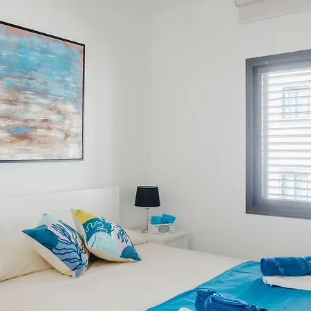 Dalia 4, 2 Bedroom Flat Near The Sea In Kato Paphos-Paphos Apartment *