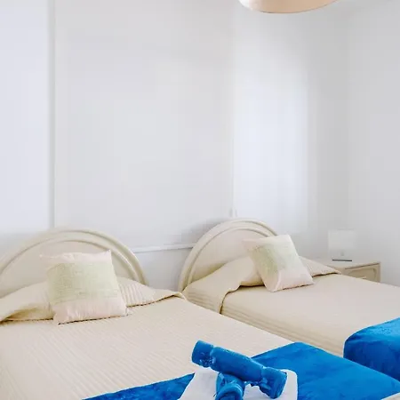 Dalia 4, 2 Bedroom Flat Near The Sea In Kato Paphos-Paphos *