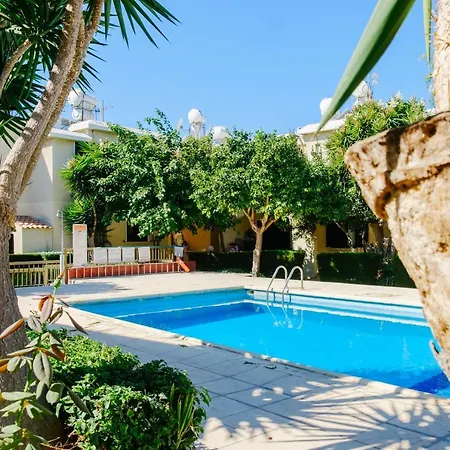 Apartment Dalia 4, 2 Bedroom Flat Near The Sea In Kato Paphos-Paphos *